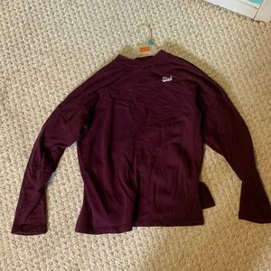 Pink maroon crew neck sweatshirt
